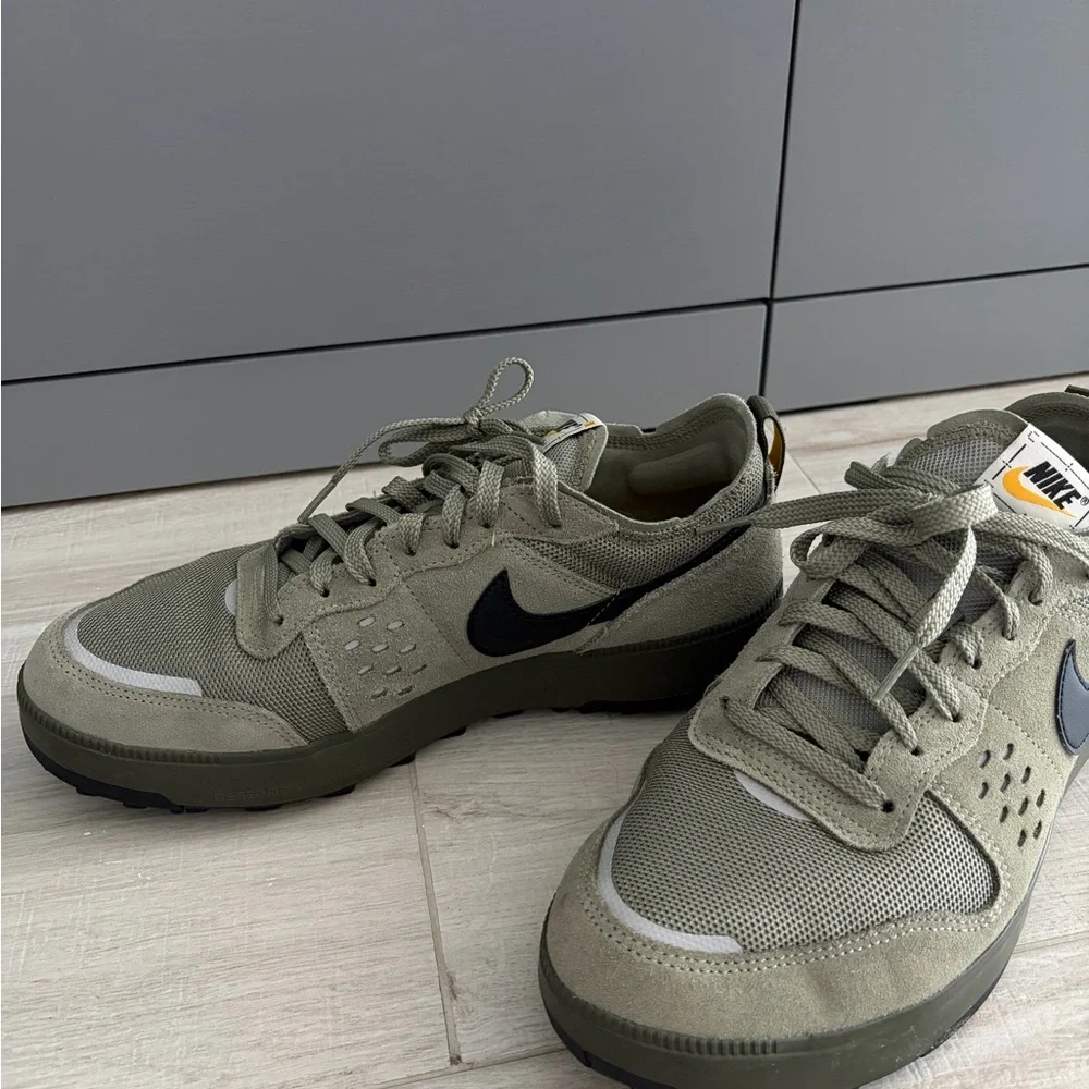 Nike Men’s Sneakers Olive Green with Black Swoosh